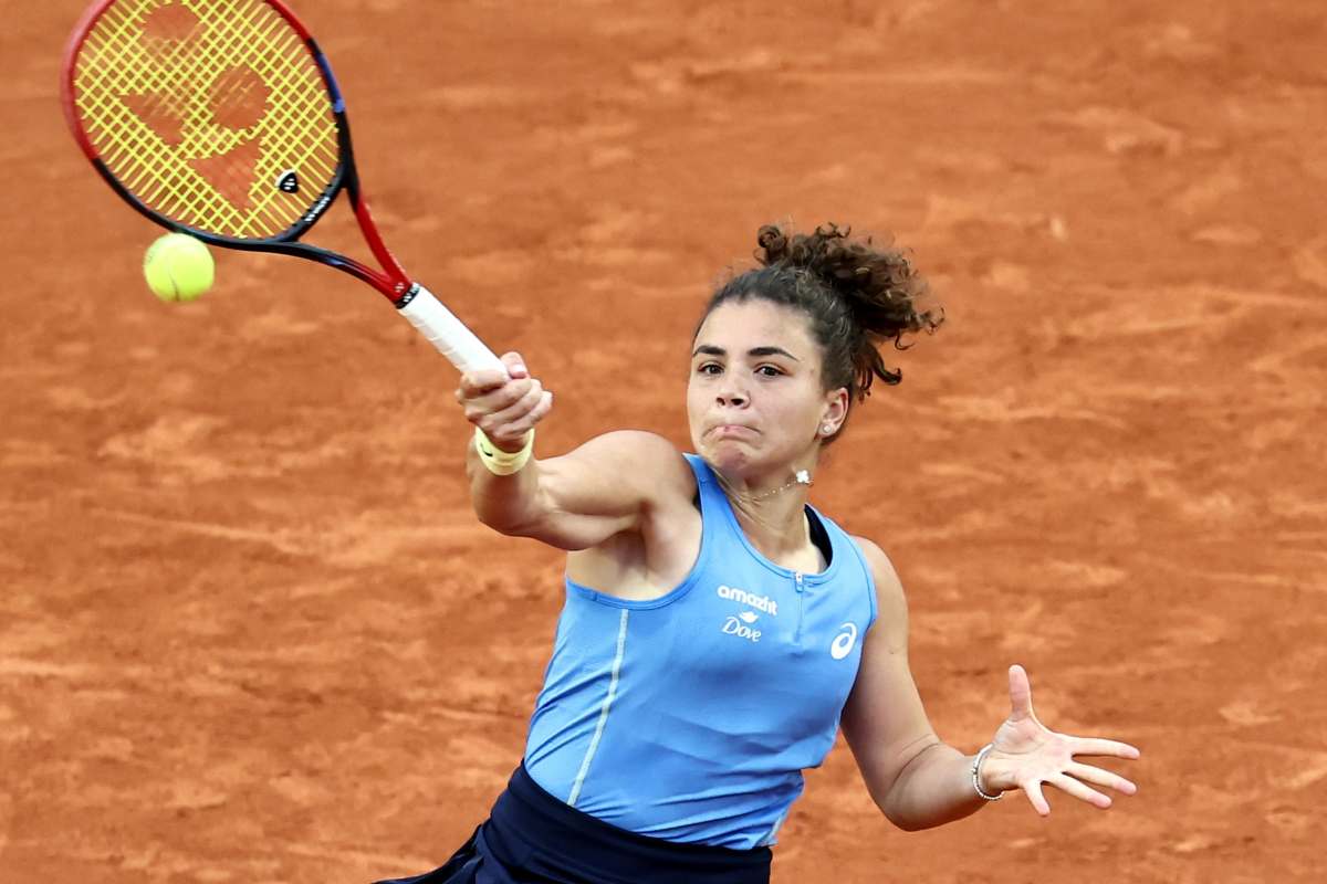 Paolini in azione col dritto al Roland Garros