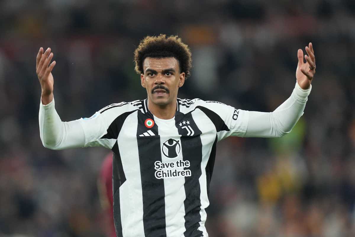 Renato Veiga alza le braccia per esternare la sua delusione