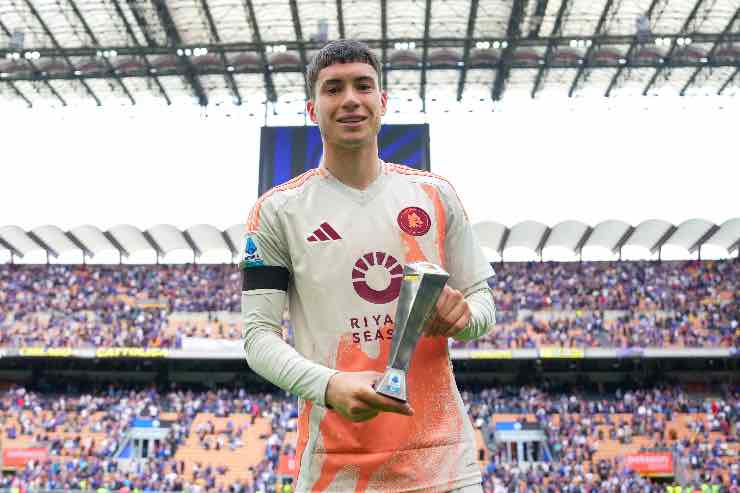 Soulé premiato nel corso della sfida contro l'Inter