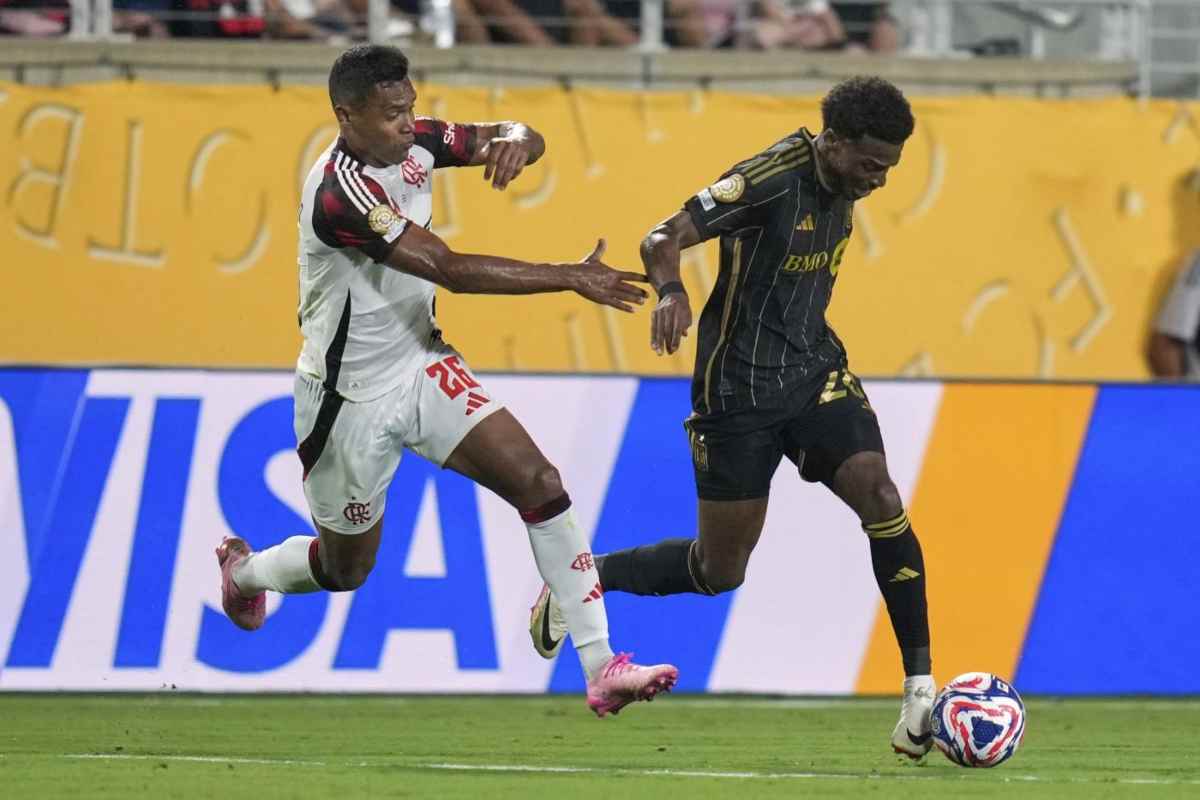 Alex Sandro
