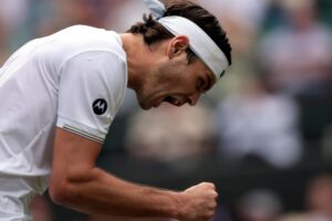 Taylor Fritz esulta energicamente