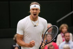 Zverev esulta energicamente a Wimbledon