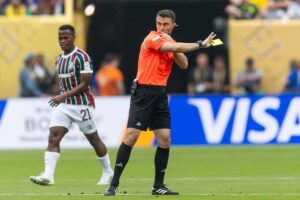 L'arbitro Tantashev