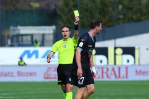 Pronostici ammoniti Barnet-Newport