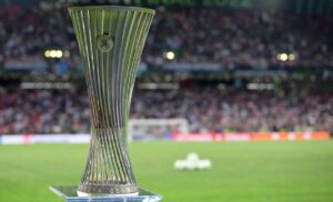 Il trofeo della Conference