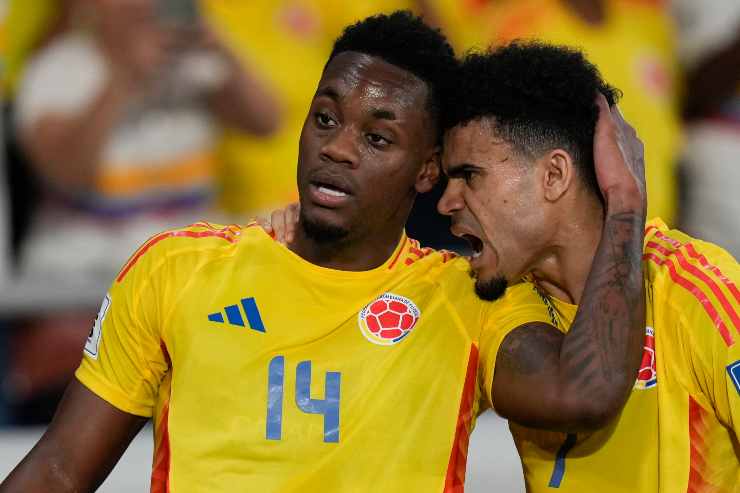 Duran incoraggiato da Luis Diaz