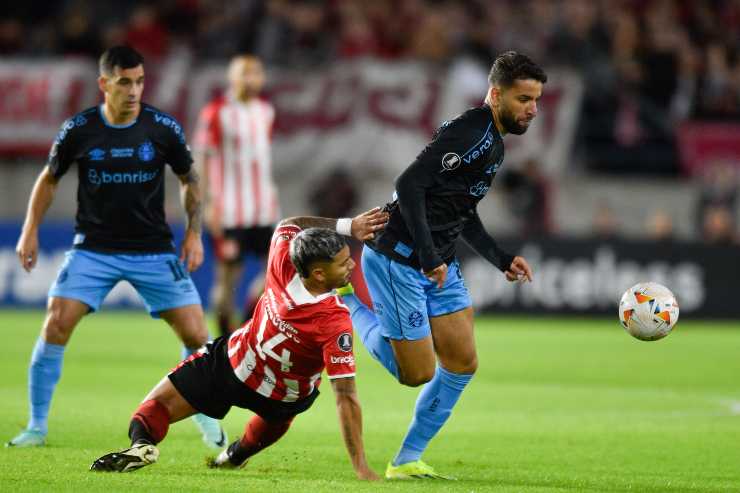 Il Gremio prova a spingers in avanti