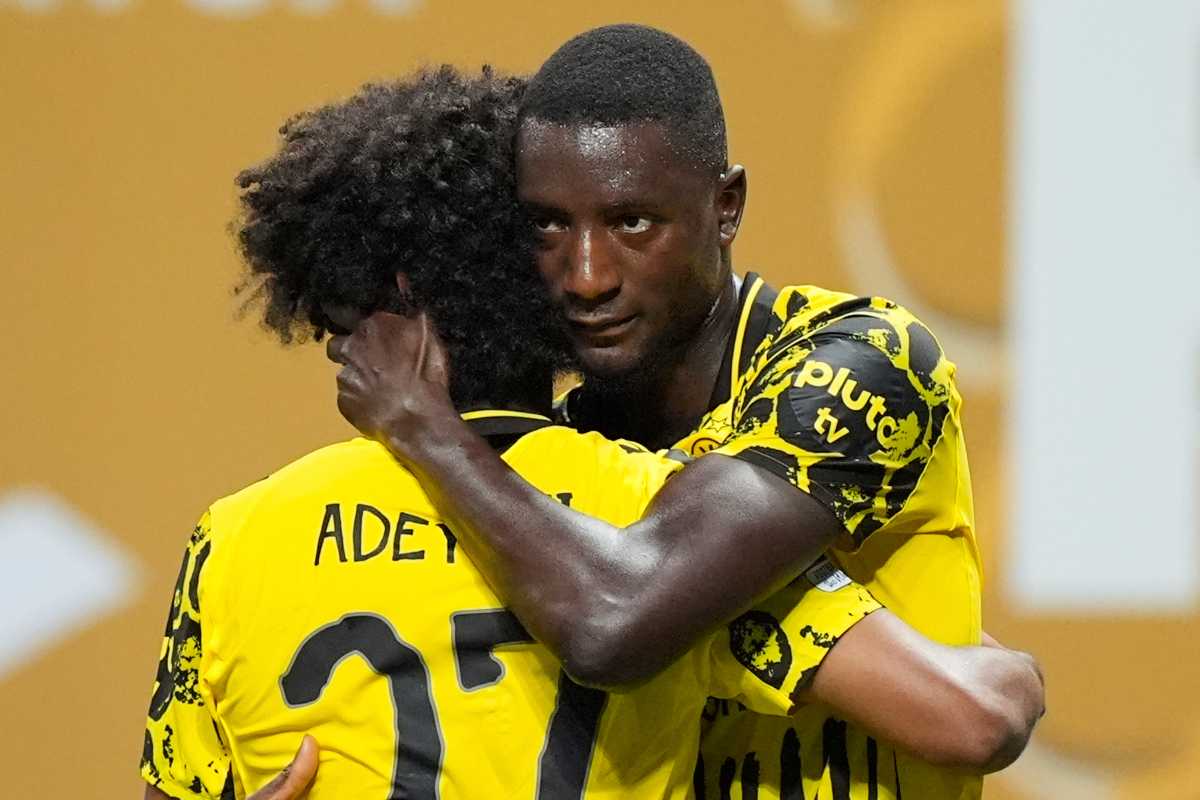 Guirassy abbraccia Adeyemi