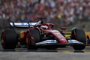 Charles Leclerc in fase di ingresso curva