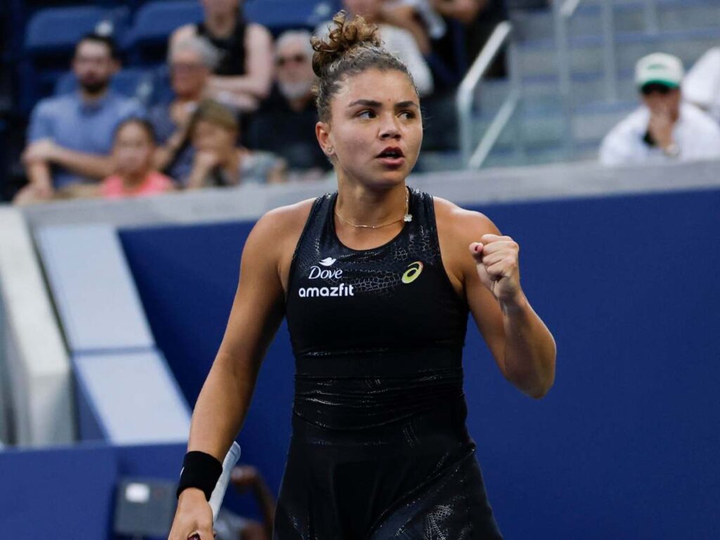 Paolini esulta dopo aver vinto un punto allo US Open 2025