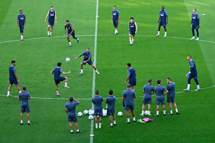 Rifinitura del Psg prima del match