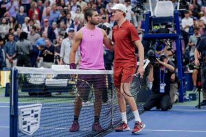 Sinner e Alcaraz si salutano al termine della finale allo US Open