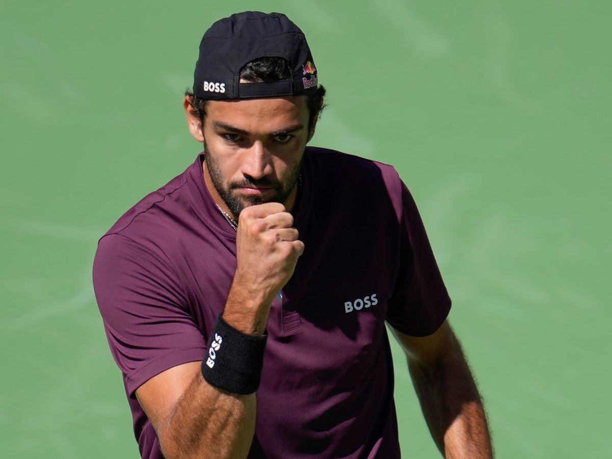 Berrettini esulta facendo il pugno
