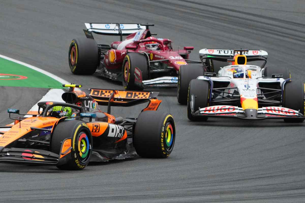 Charles Leclerc costretto ad inseguire