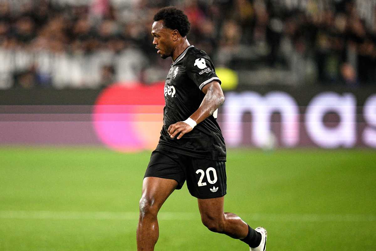 Openda si avvicina all'area avversaria