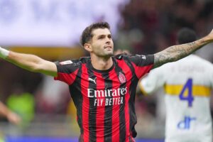 Pulisic esulta dopo il gol