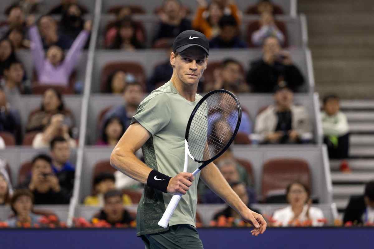 Sinner in campo all'Atp 500 di Pechino