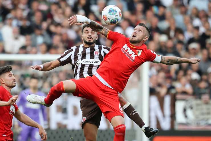 St. Pauli impegnato in un ripiegamento difensivo