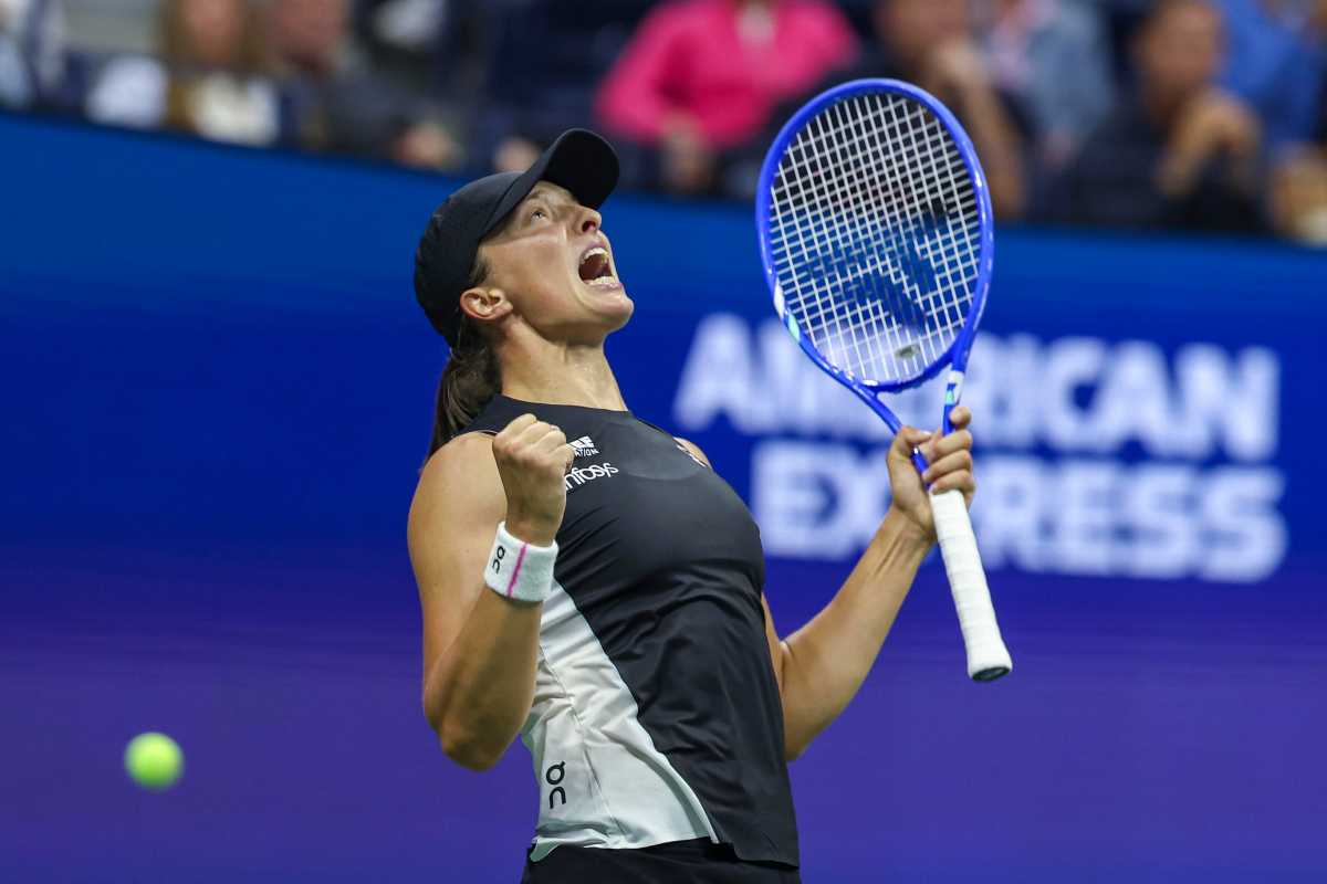 Swiatek esulta in campo allo US Open