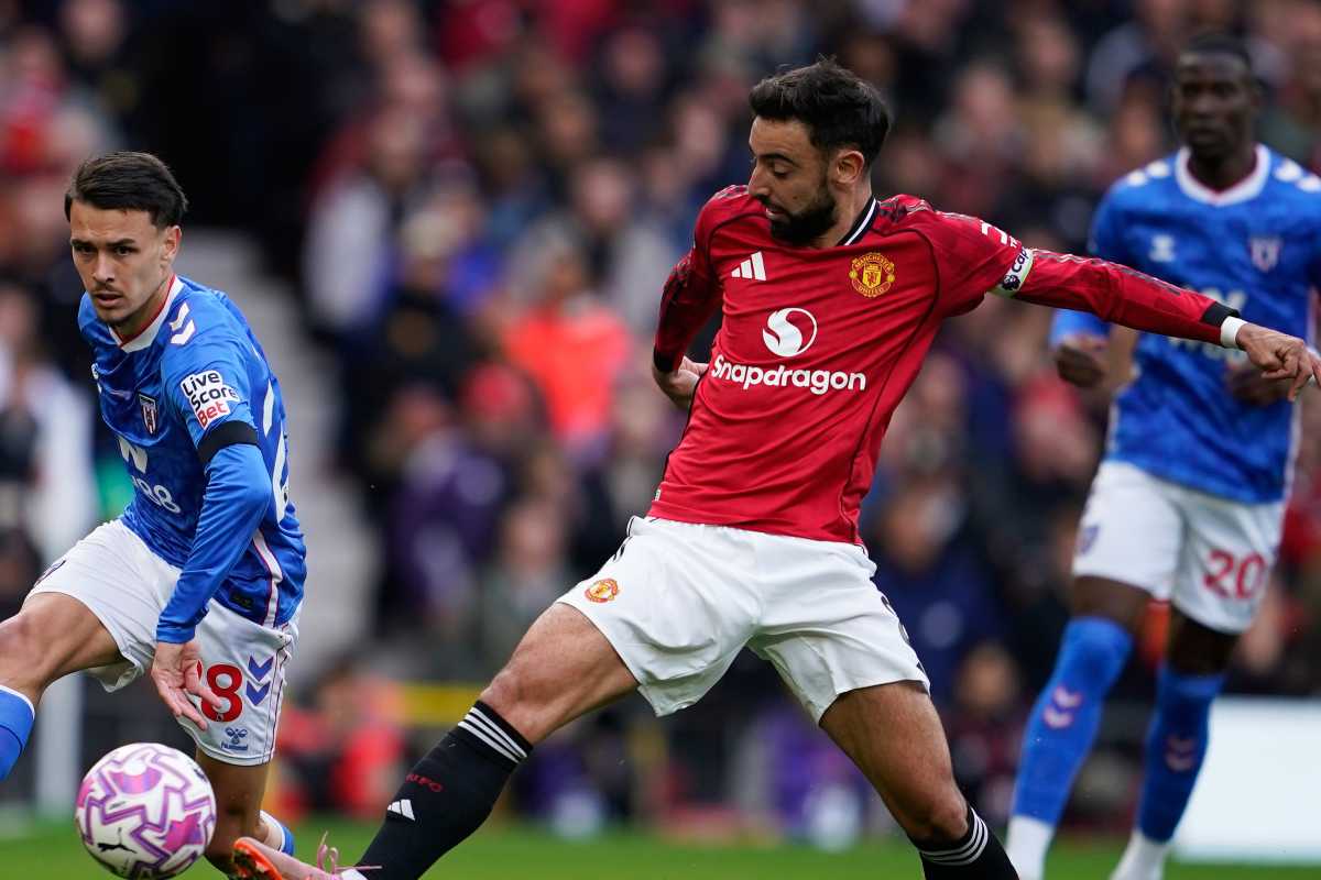 Bruno Fernandes in tackle