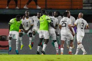 La nazionale del Ghana esulta dopo un gol