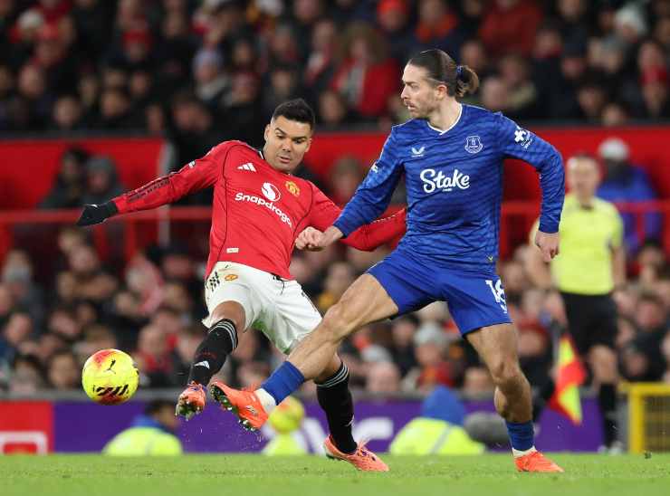 Casemiro fa sentire la sua presenza in scivolata