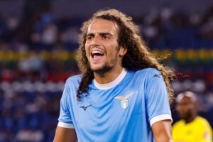 Guendouzi si lamenta per un intervento arbitrale