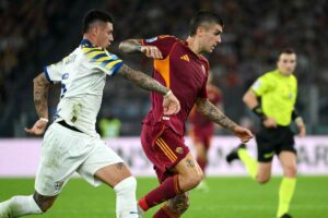 Mancini prova ad arrivare sul pallone