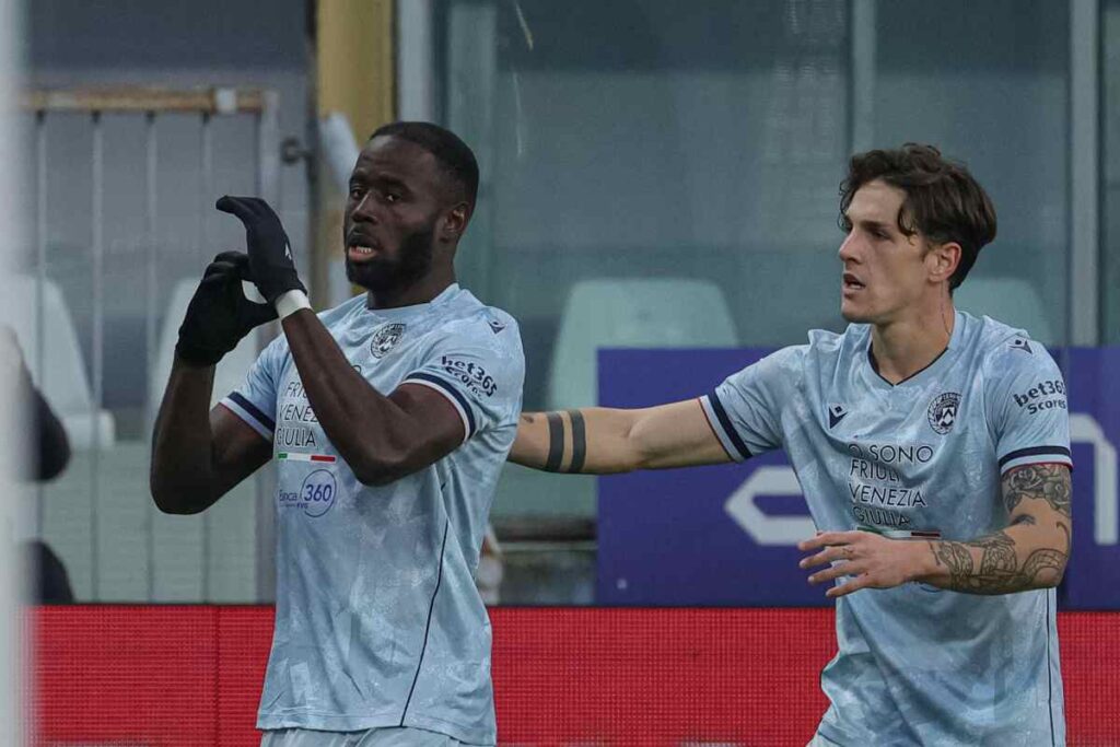 Davis esulta in compagnia di Zaniolo