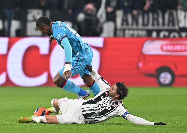 Folorunsho e Locatelli a contatto