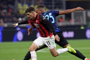 Pulisic sguscia via dalla marcatura di Akanji