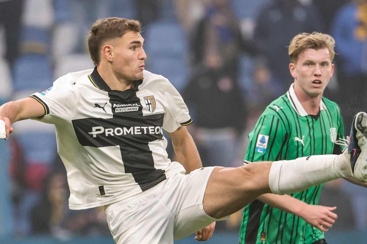 Pellegrino tenta di arrivare sul pallone