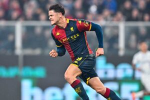 Vitinha esulta con foga